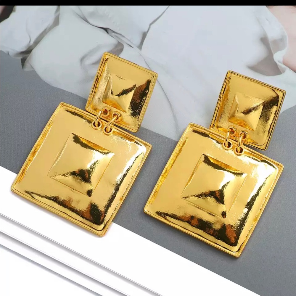 New Egyptian Gold Royalty Jewels Statement Earring’s